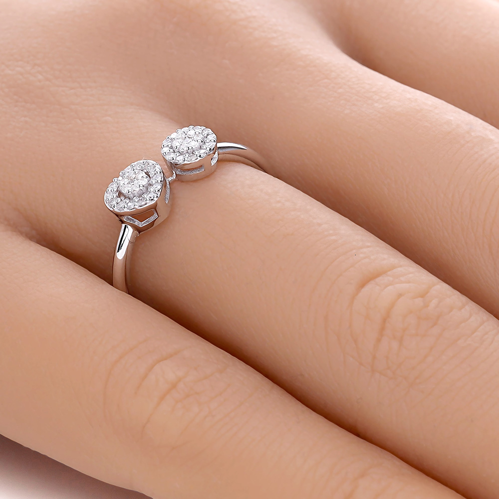 ADL075-hand-web-zoom